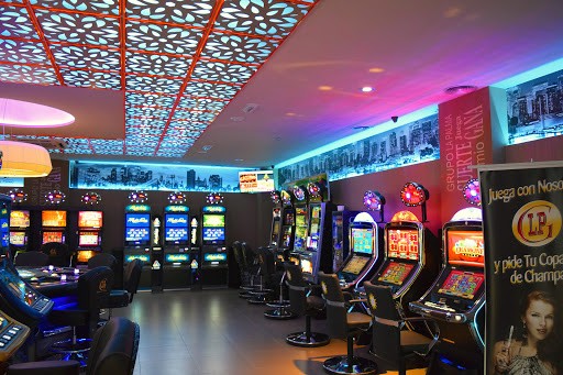 Sala de Apuestas Salón De Juegos Manhattan 