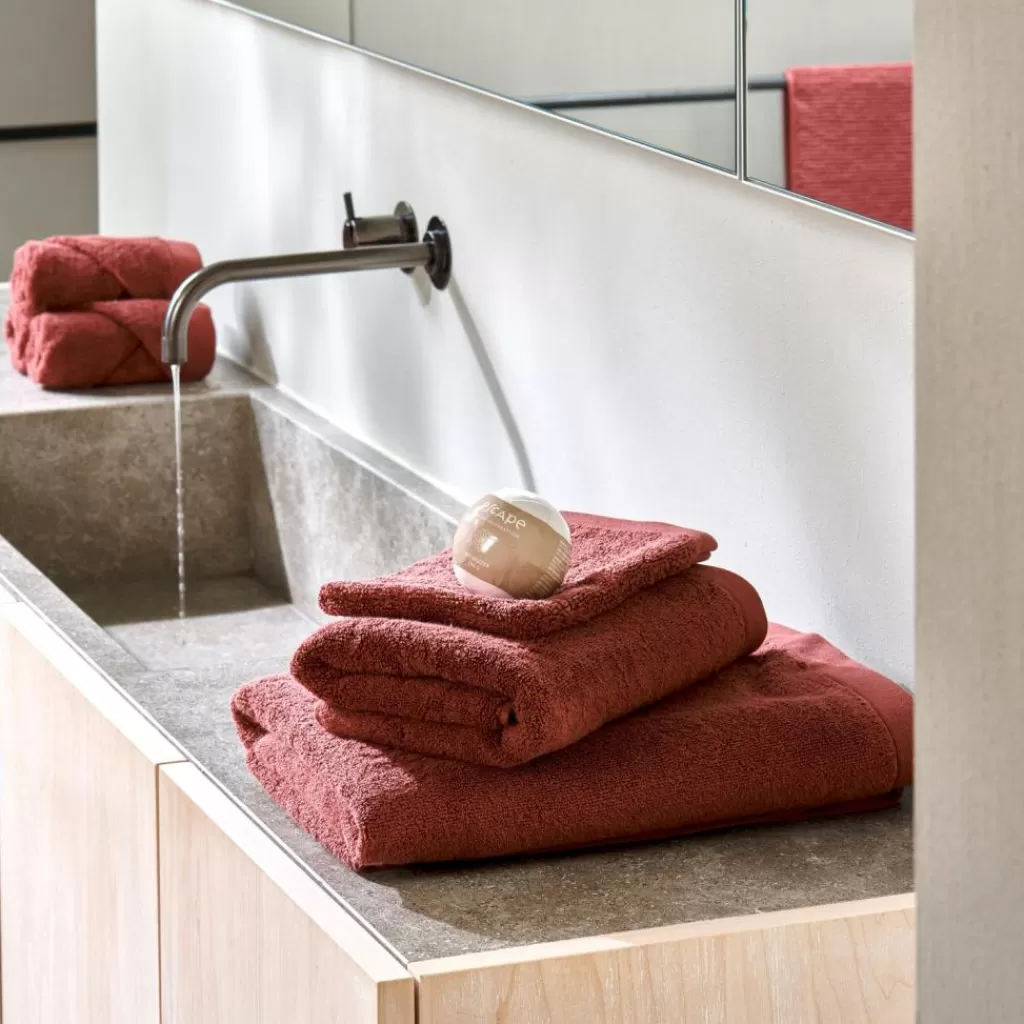 CASA B-LUX - Juego de 2 Toallas de Baño en Rojo Intenso, Suave Algodón Absorbente para Spa y Hogar