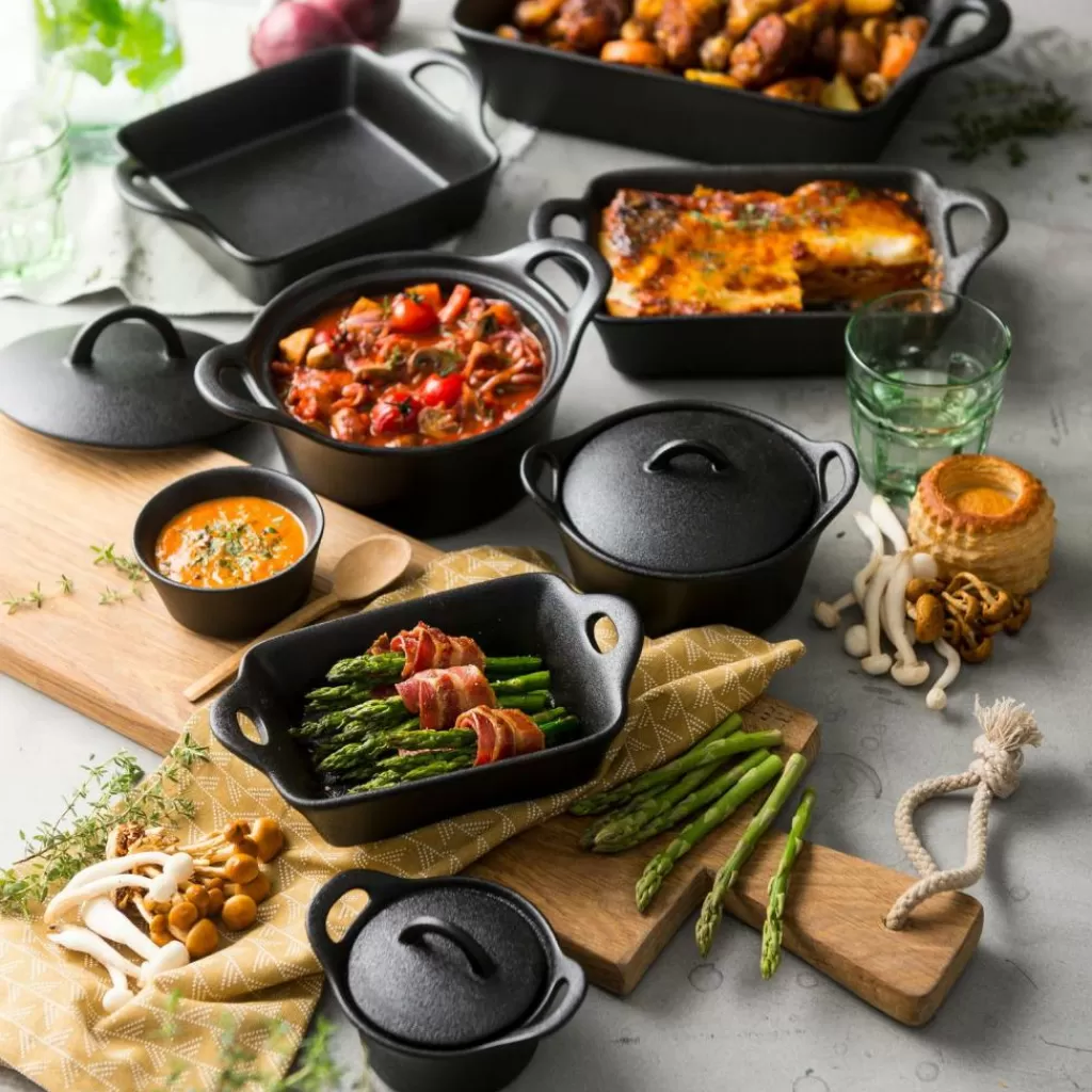 Cacerola Esmaltada CASA FERO 40cl - Olla Horno con Tapa, Color Negro Profundo, Diseño Premium Pirofiláctico
