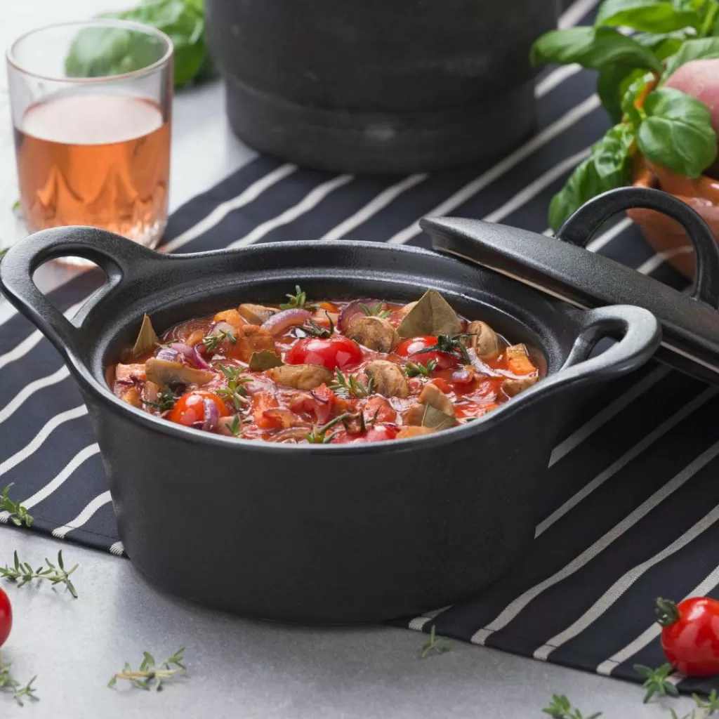 Cocotte Original CASA FERO - Olla de Hierro con Tapa Hermética 800 ml, Diseño en Negro Ébano para Hornos y Estufas - Pirocerámica Refractaria ¡Cocina Profesional en Casa!