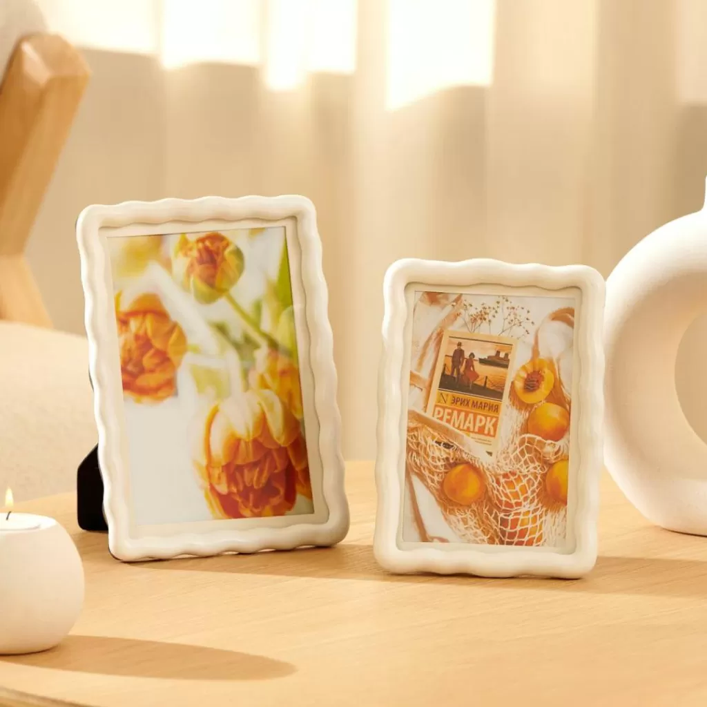 Marco Decorativo Blanco CASA FLOWY - Moldura Elegante para Exhibir Tus Fotos