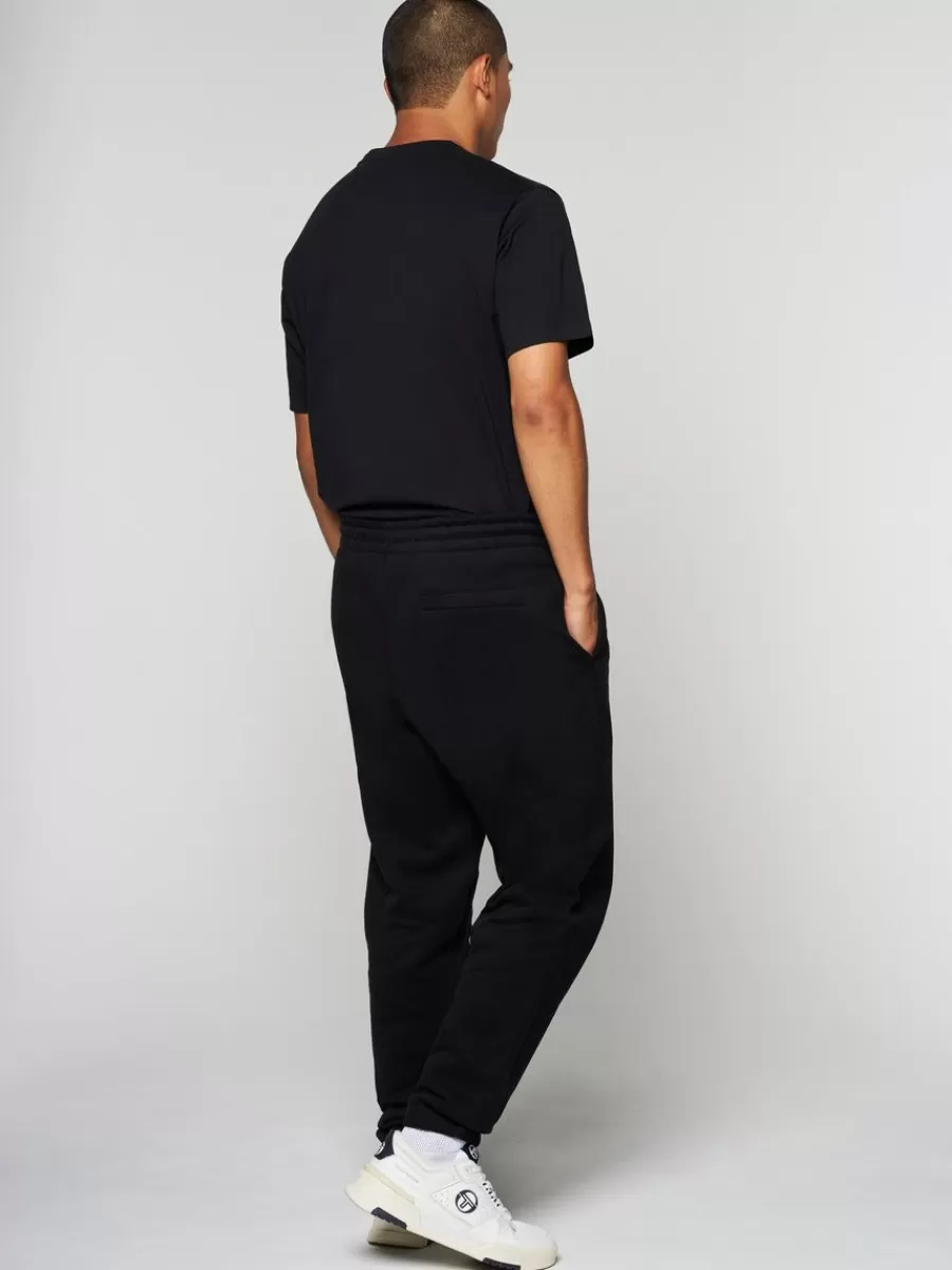 Sergio Tacchini - Pantalón Deportivo Clásico de Colección Esencial en Negro Sofisticado

(Alternativa 1: Pantalón de Entrenamiento Premium Sergio Tacchini - Línea Heritage en Color Ébano Elegante)

(Alternativa 2: Pantalón Casual Sergio Tacchini Edición Clásica - Tono Negro Profundo con Corte Relajado)