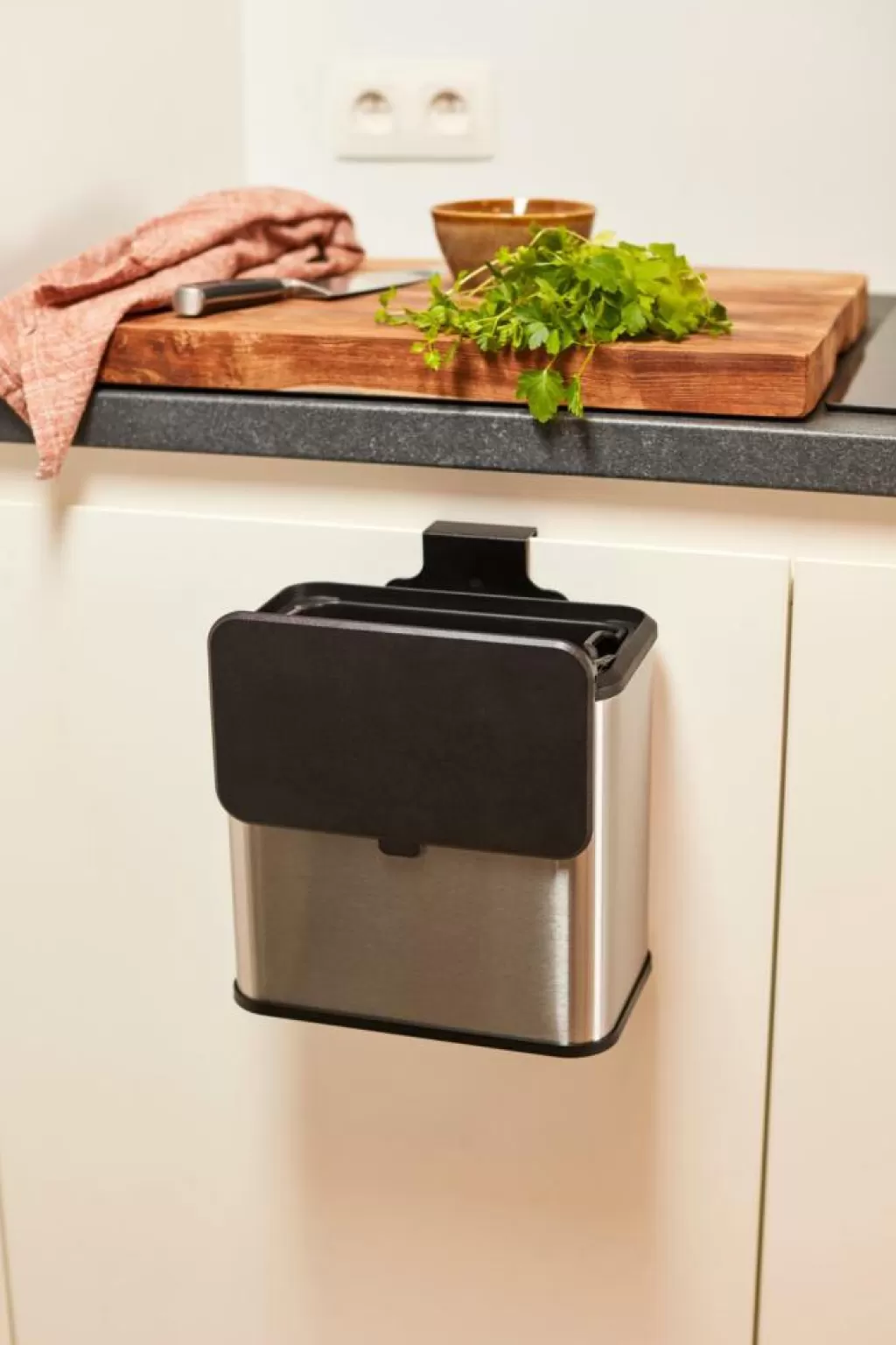 Cubos de Basura Elegantes Casa Kitchen - Contenedor de 5L en Acero Inoxidable para Organizar tu Cocina