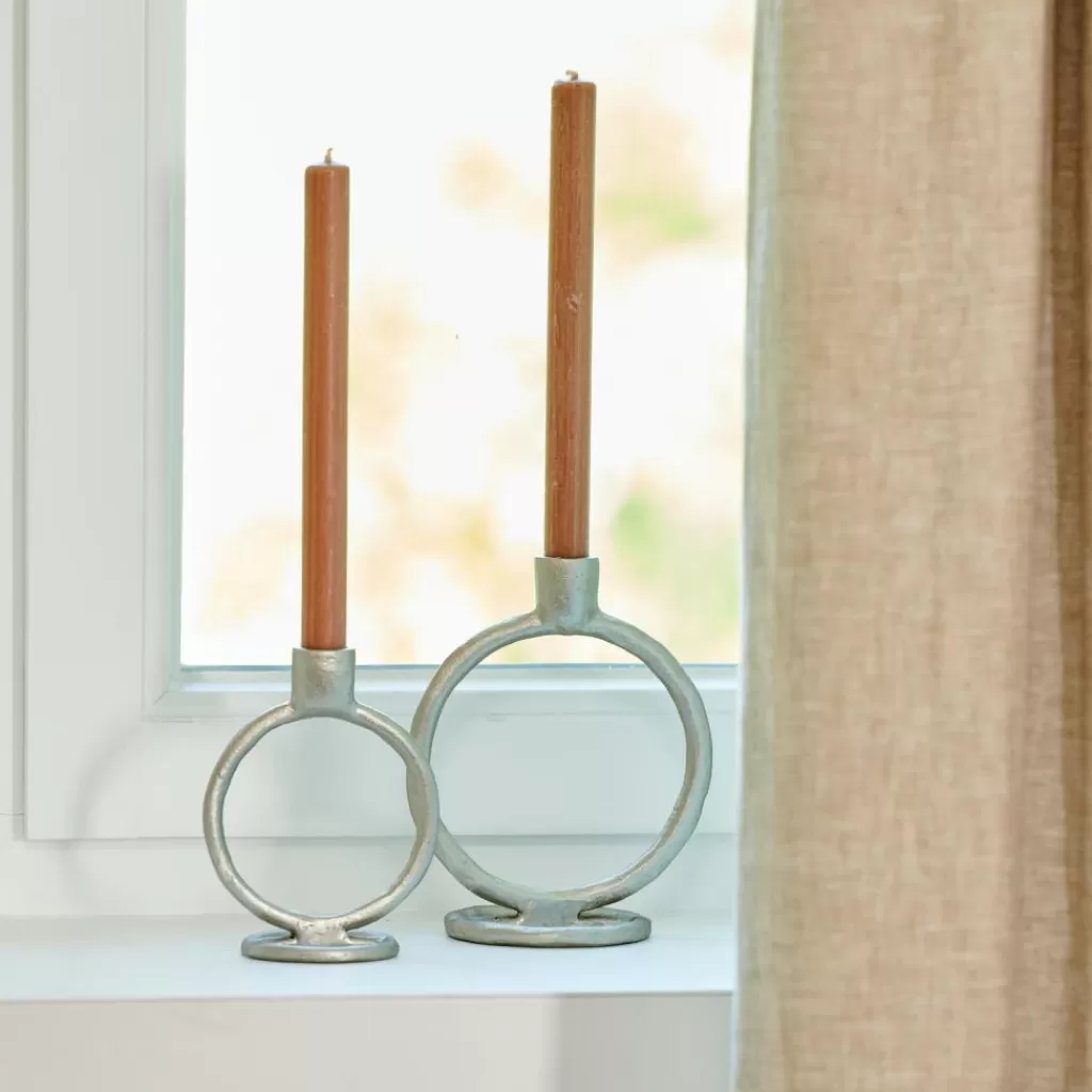 CasaRings - Juego de 2 Candelabros Plateados con Estilo Moderno para Decoración Elegante
